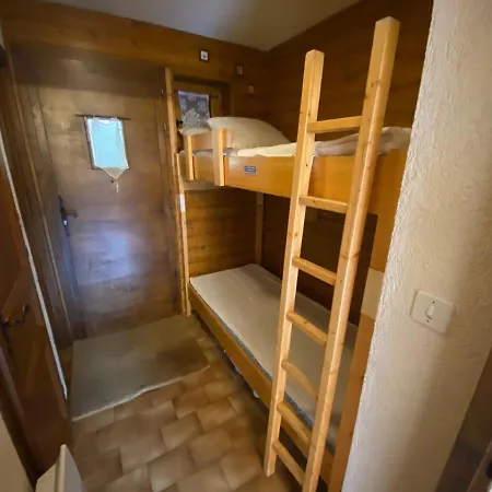 Chaleureux Avec Balcon Sud/ouest A 500m Du Centre, Parking Et A Deux Pas Des Remontees! - Fr-1-693-54 * Chatel