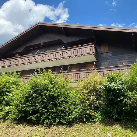 Chaleureux Avec Balcon Sud/ouest A 500m Du Centre, Parking Et A Deux Pas Des Remontees! - Fr-1-693-54